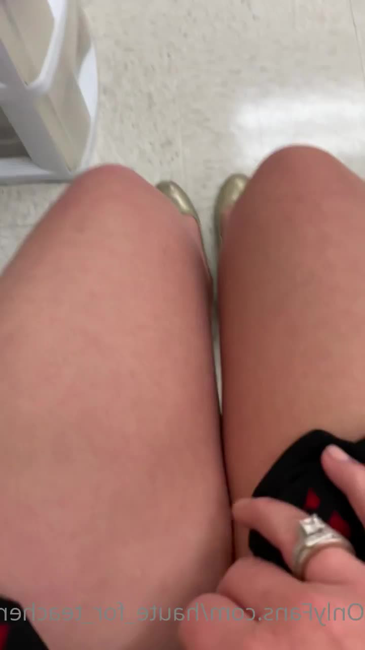 Mrs Robinson 🍎 [ haute_for_teacher ] - Little tester shots in the new wig ♥