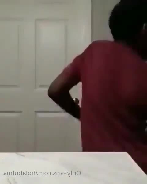 HolaBulma - Do you think this is hot???