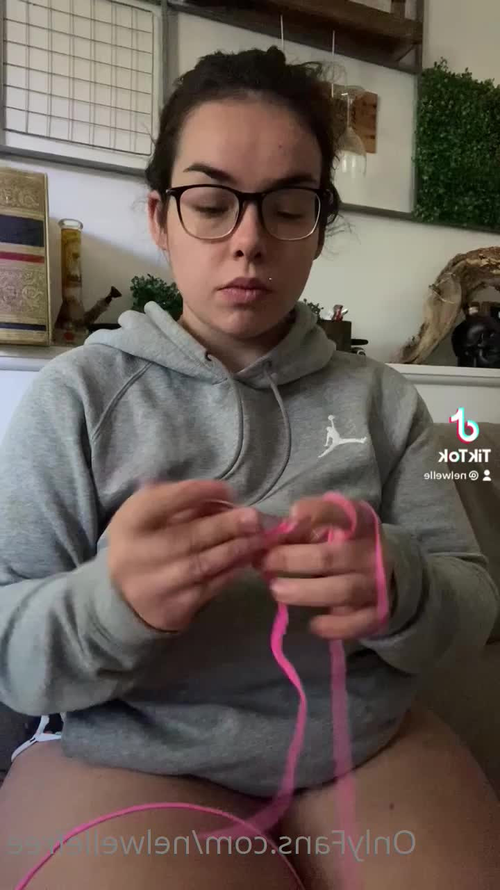 Nelwelle [ nelwellefree ] - Lady in Red! If u came into your office how would u want to join in?