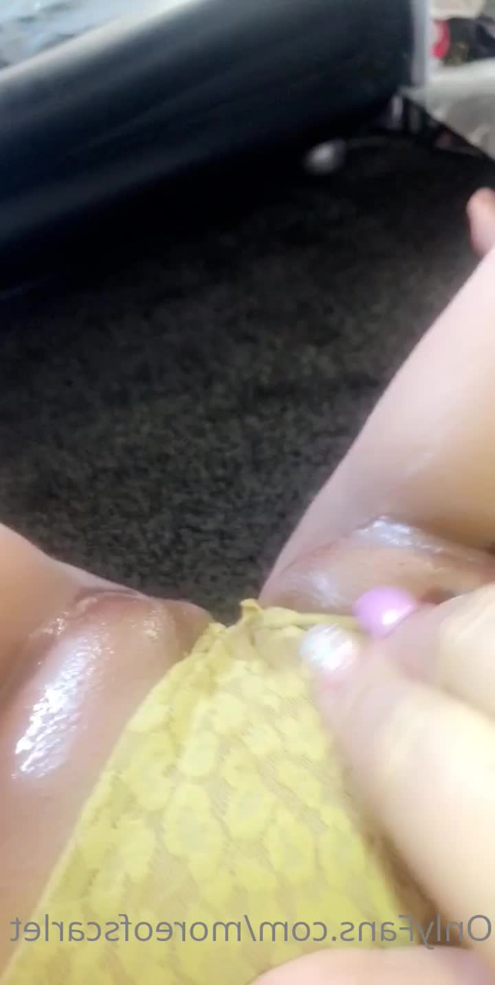 Scarlet💗 I wanna chat 😇 [ moreofscarlet ] - My ass