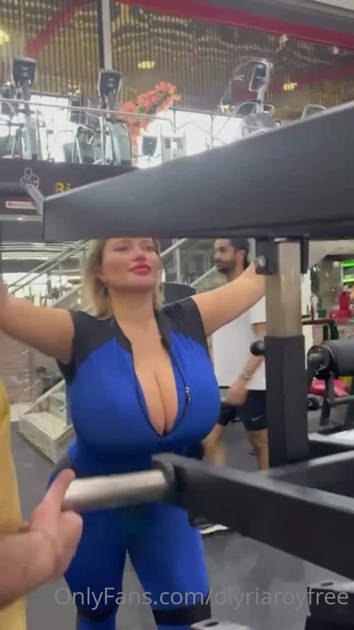 Olyria Roy [ olyriaroyfree ] - After enjoying the day at the cafe  maybe I d caught in an afternoon