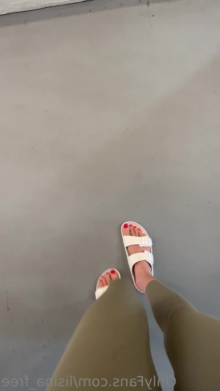 Ekaterina Lisina [ lisina_free ] - Hello loves  Messages are  3 so if you have something special you