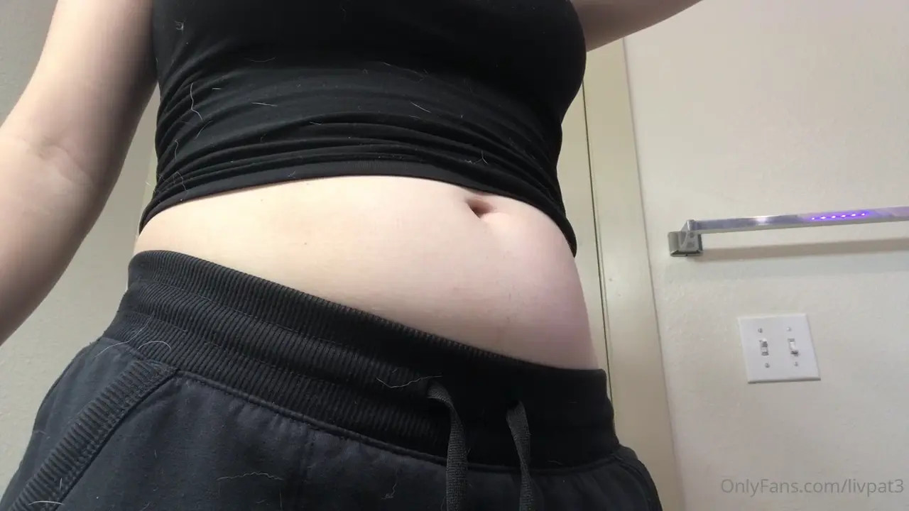 Livpat3 Showing Her Baby Bump And Big Tits - ePornLeak