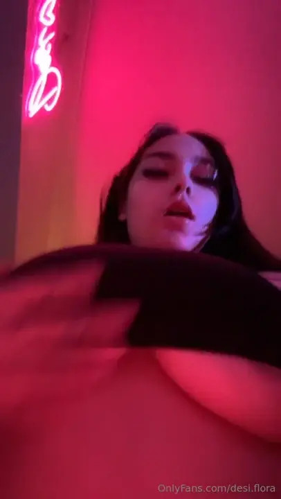 Desi.Flora In A Hot POV In Tight Underwear