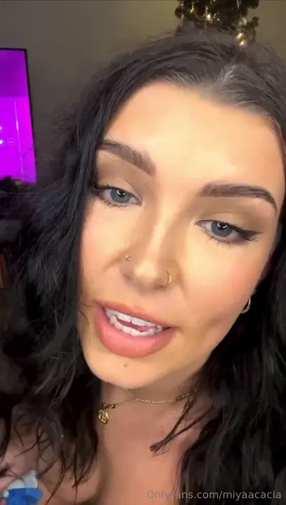 Miyaacacia Wants You To Cum For Her
