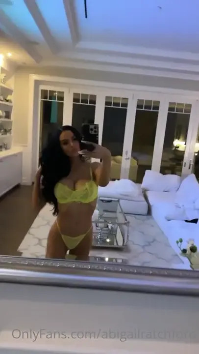 Sexy And Hot In Her Mirror Selfie