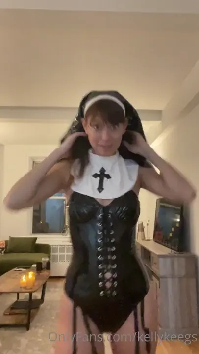 Kellykeegs Dressed As A Slutty Nun
