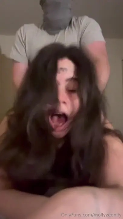 Mollyzedolly Has Rough Sex On All Fours