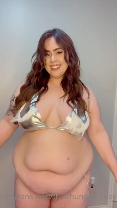 Thickhungryhoney Shakes Her Hot Curvy Body - ePornLeak