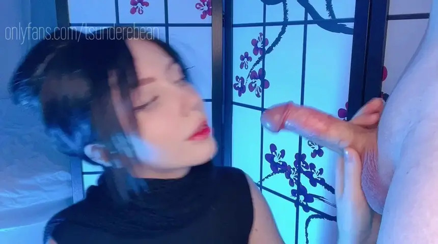 Tsunderebean Gives A Blowjob