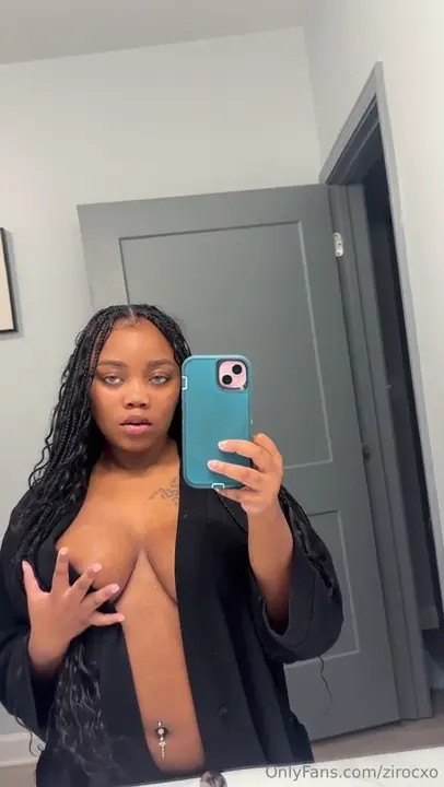 Zirocxo Mirror Selfie Partly Showing Tits