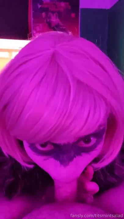 Titsmintsalad Giving A Nice Little Blowjob