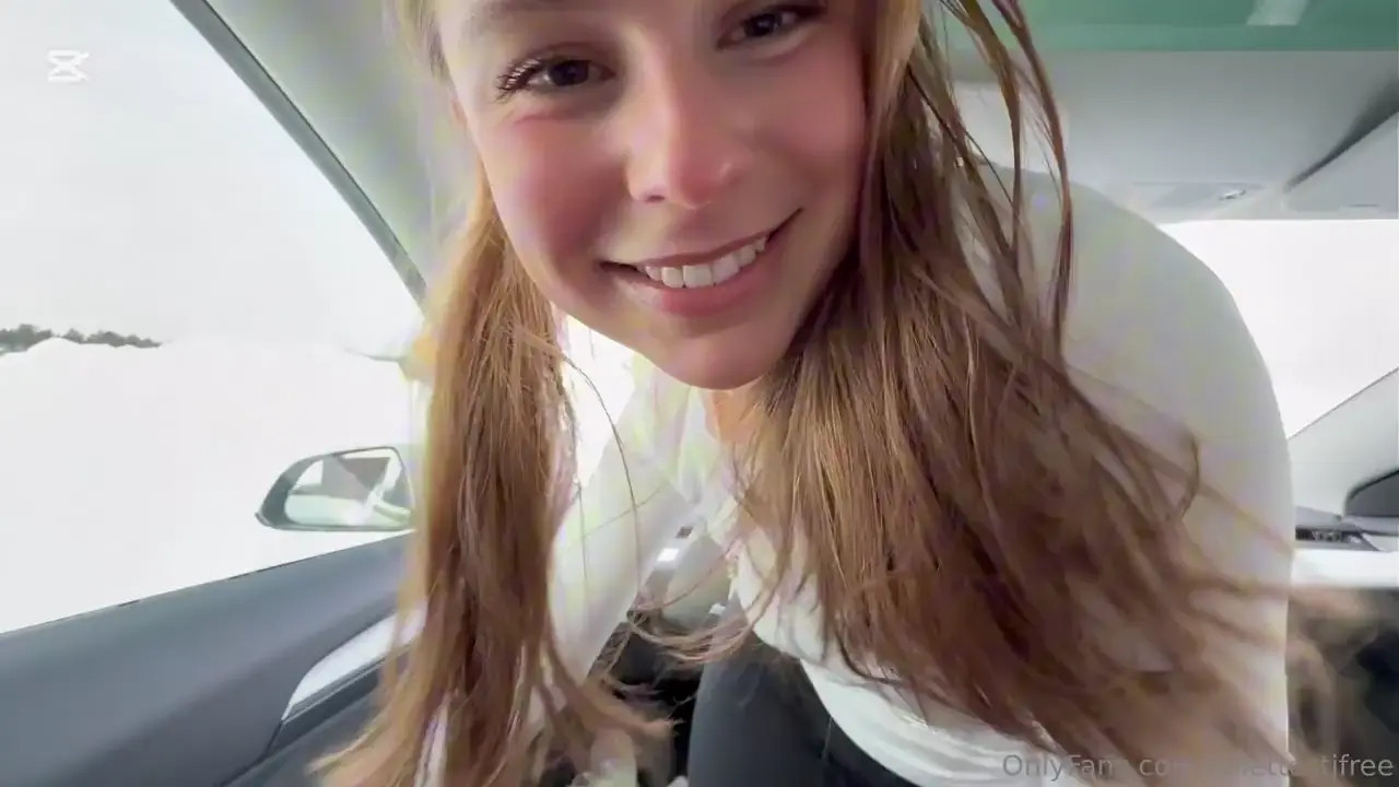 Juliette Stj Blows A Cock In A Tesla