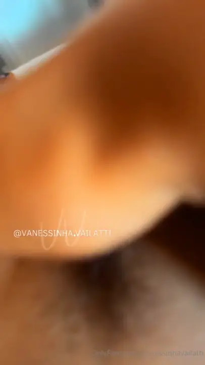 Vanessinha Vailatti Tastes Her Pussy Juice
