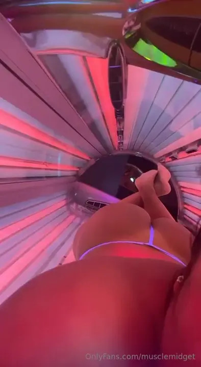 Musclemidget Touching Tits From Top View