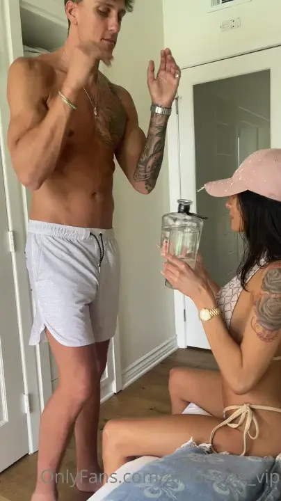 Ambermg Pounded Hard From Behind In Bed - ePornLeak