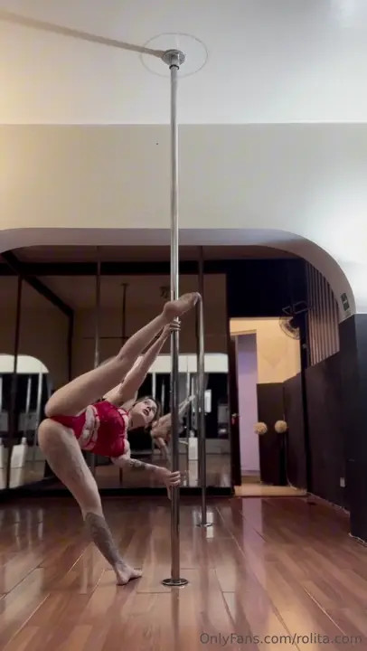 Rolita Pole Dances In Pure Temptation
