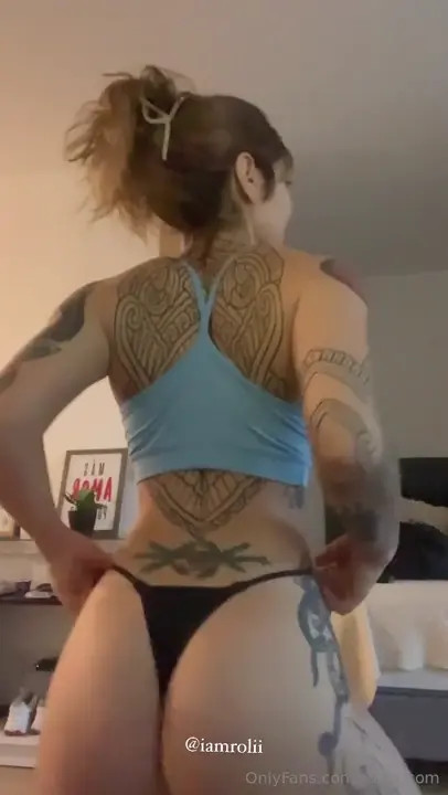 Rolita Dancing To Tempt And Tease