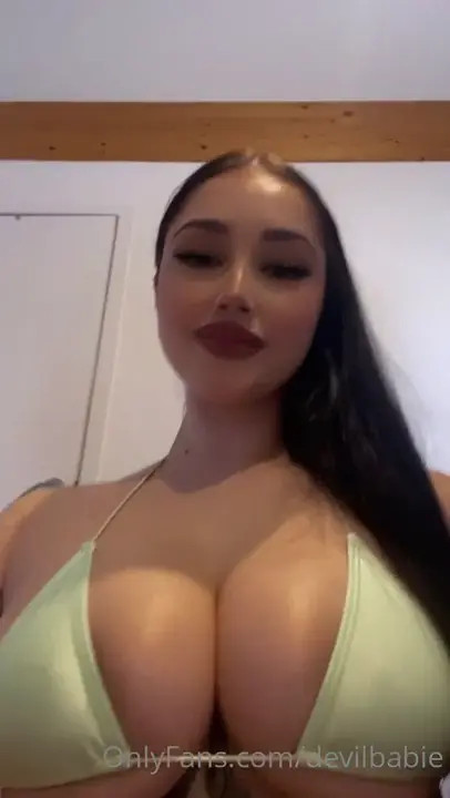 Devilbabie And Her Jiggly Tits