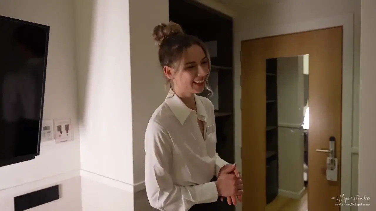 Hope Heaven Fucked By Hotel Guest For Cash