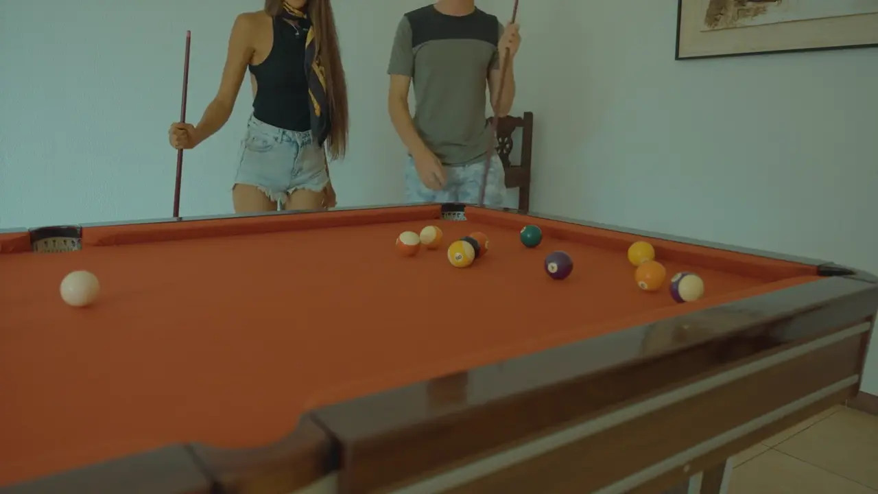 DaringKiara Seduces And Ends Up Getting Fucked