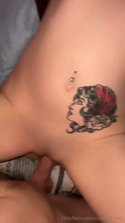 Alyssakellner’s Tight Pussy Gets Drilled