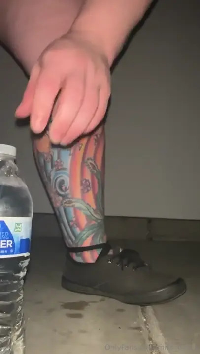 Miss_Beefy Rides A Water Bottle