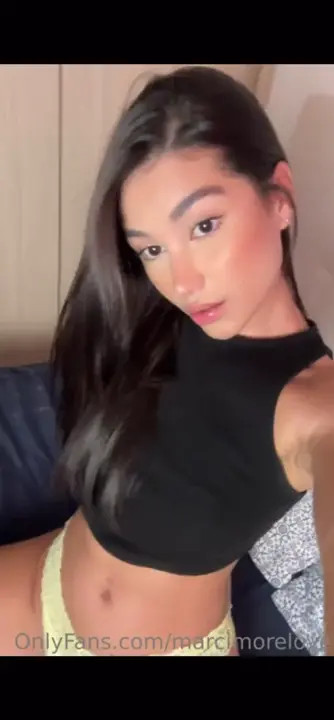 Colombian Marci Moral's Finger Play - ePornLeak