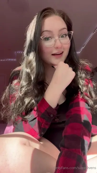 Sizeelevens Pleasures Herself With A Vibrator