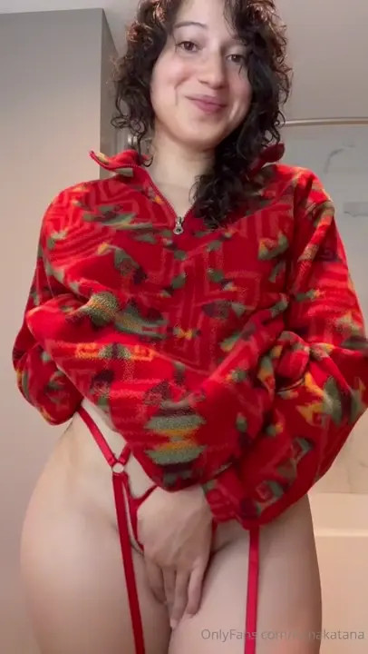 Hanakatana Lubes Her Body In Red Lingerie