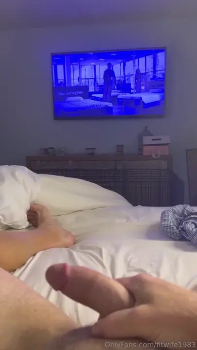 Horny Fitwife1983 Gets Fucked On The Bed