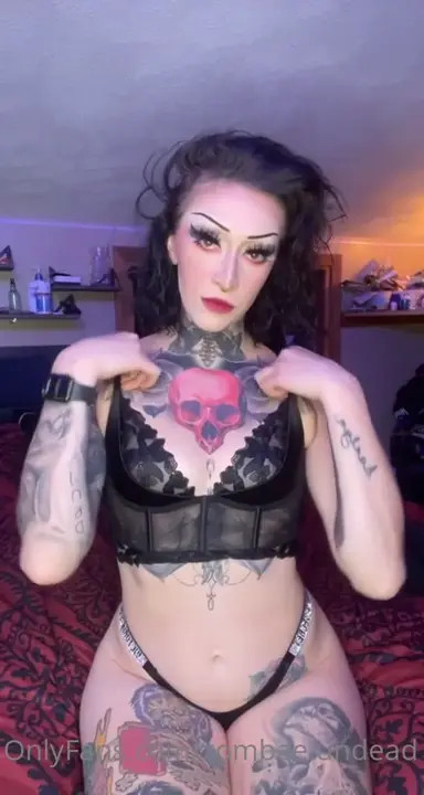 Zombae.Undead's Sexy Figure Showcase - ePornLeak