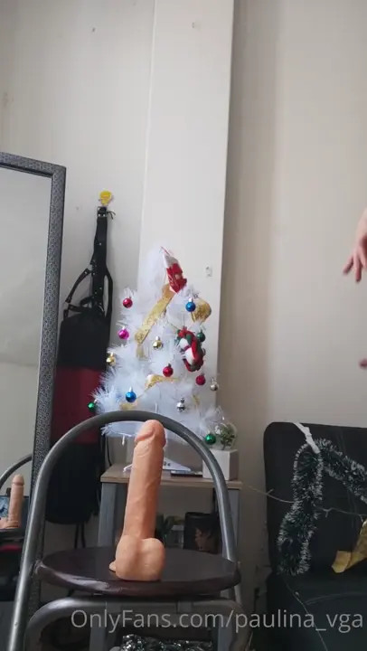 Paulina_Vga Rides A Dildo In Red Lingerie