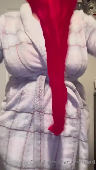 Rarrired Flexes Thick Body In A See-Through Dress