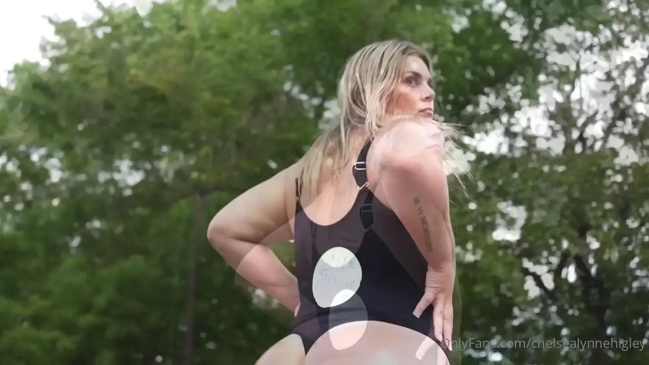 Chelsealynnehigley Displays Her Big Bottom - ePornLeak