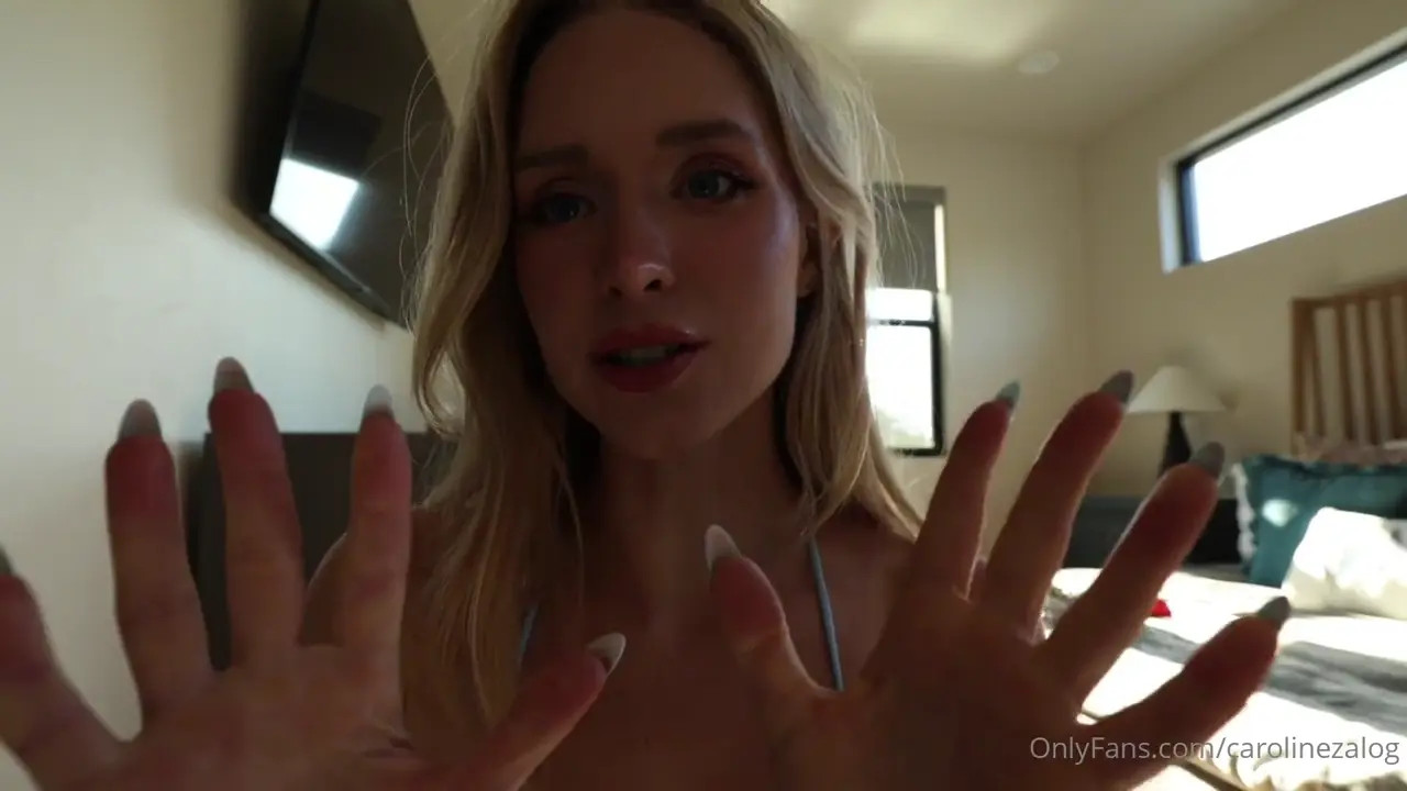 Caroline Zalog Puts On Her Sexy Swimsuits