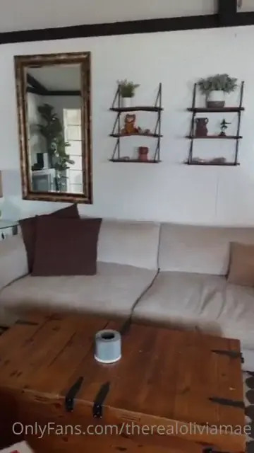 Goddess Olivia Mae Fucks Pizza Delivery Guy