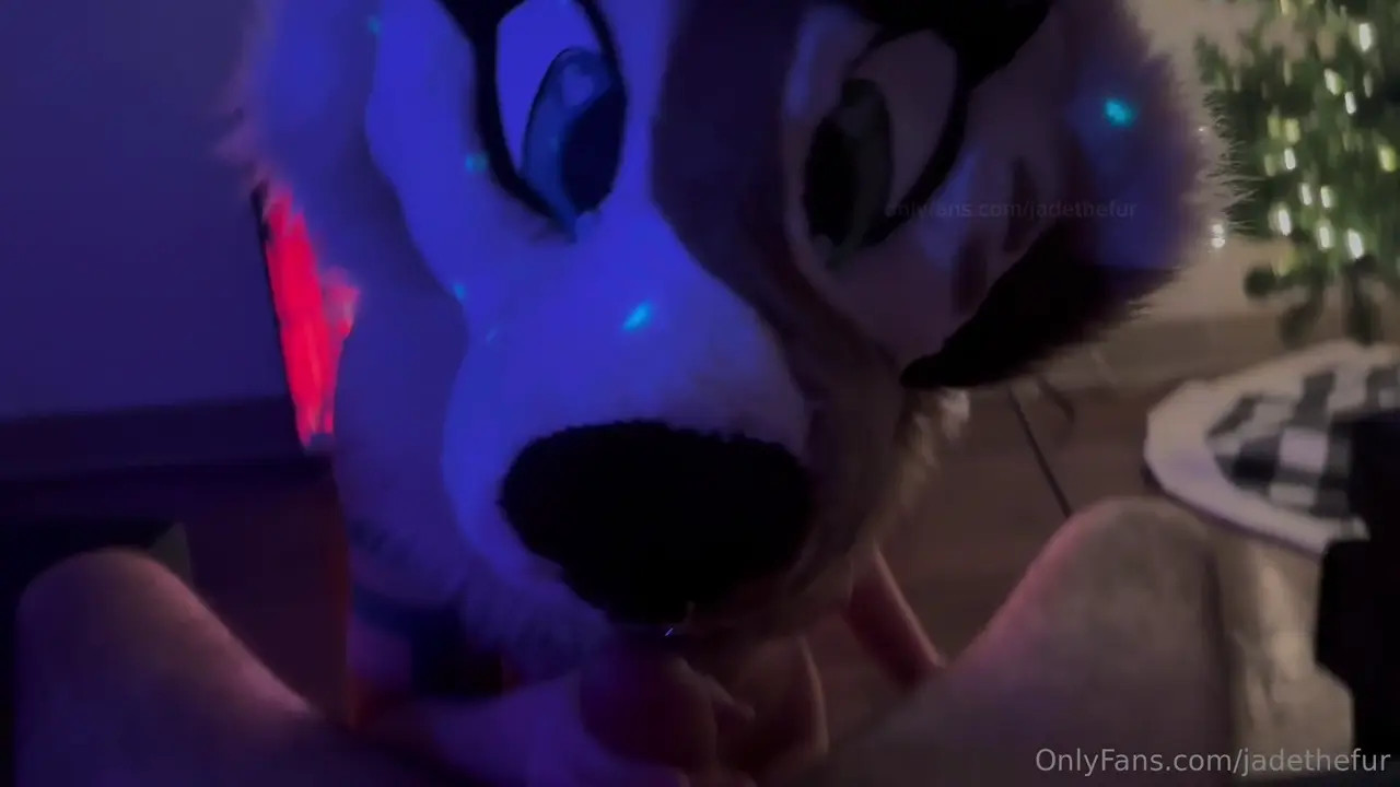 Jadethefur Rides On Top Of A Cock