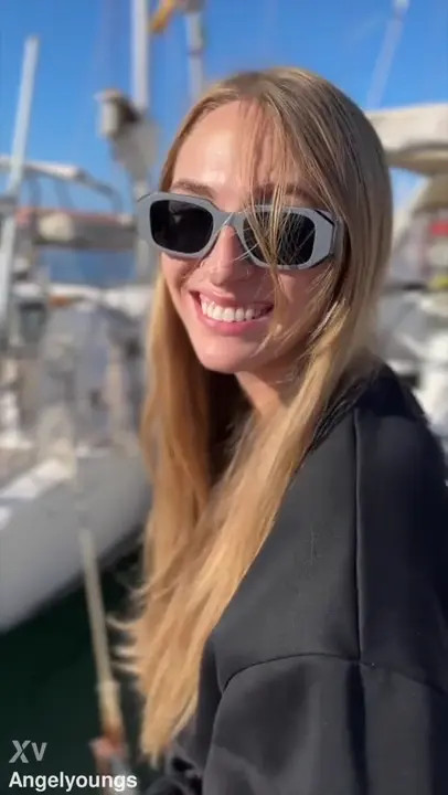 Angel Youngs Gets Railed On Vacation