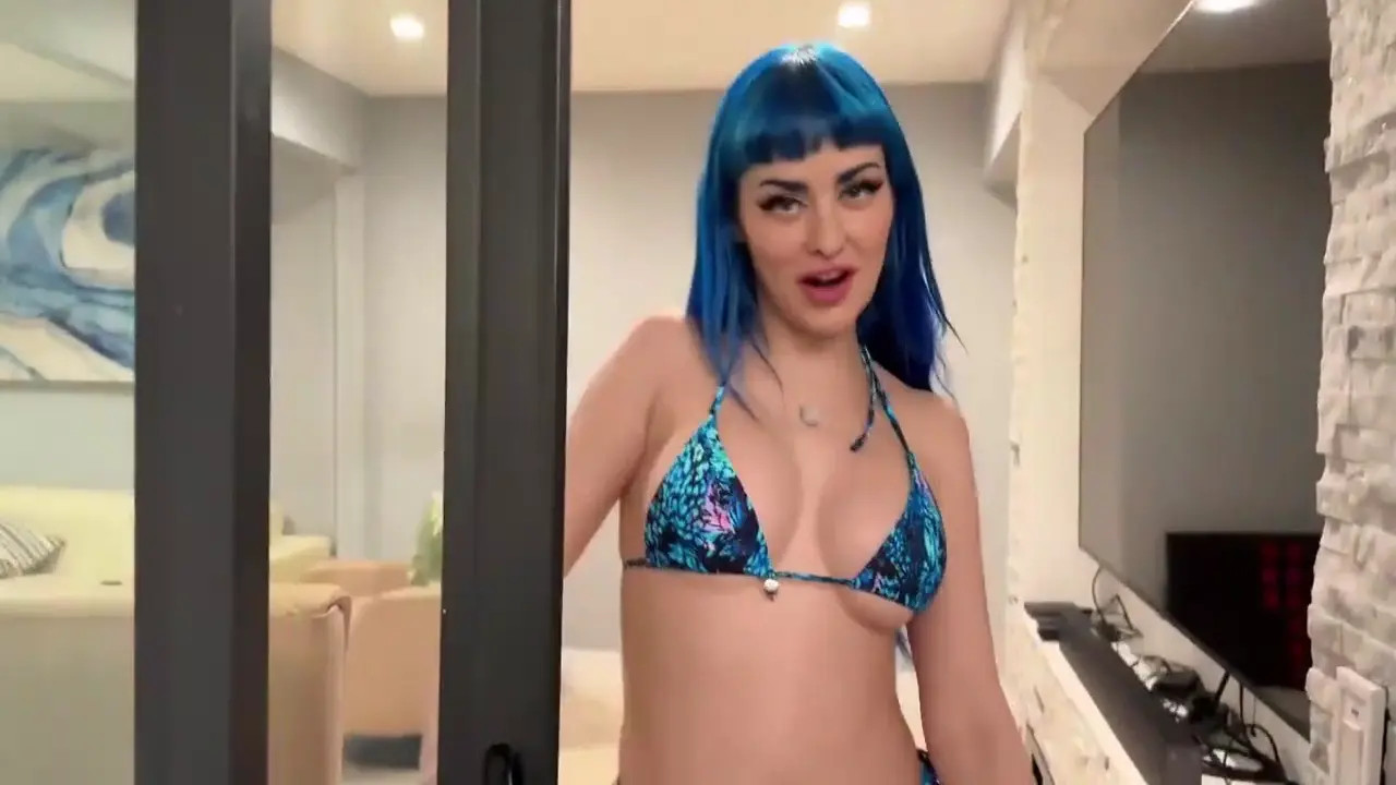 Hot Jewelz Blu Gets Covered In Step Bro’s Cum - ePornLeak