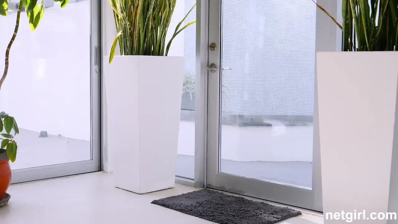 BraylinBaileyxx Gets Drilled Outside The House