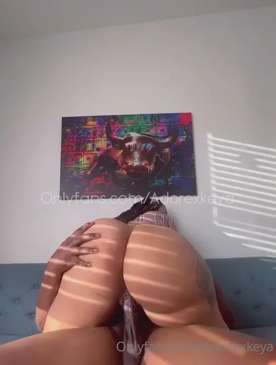 Amberdyme Gets Her Ass Fondled During Sex