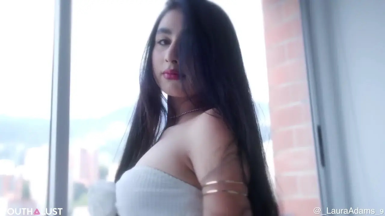 Laura Adams Gets A Facial After Bed Sex