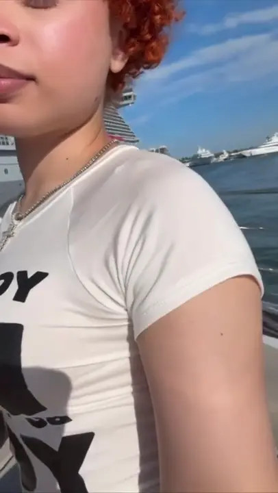 Ice Spice Teases Her Curves On The Boat - ePornLeak
