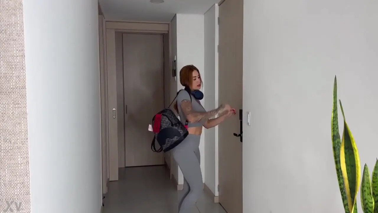 BBC Wrecks Sara Blonde’s Pussy