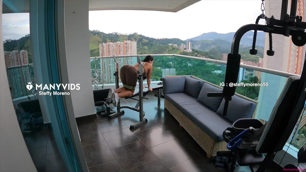 Trainer Screws Steffy Moreno During Workout - ePornLeak