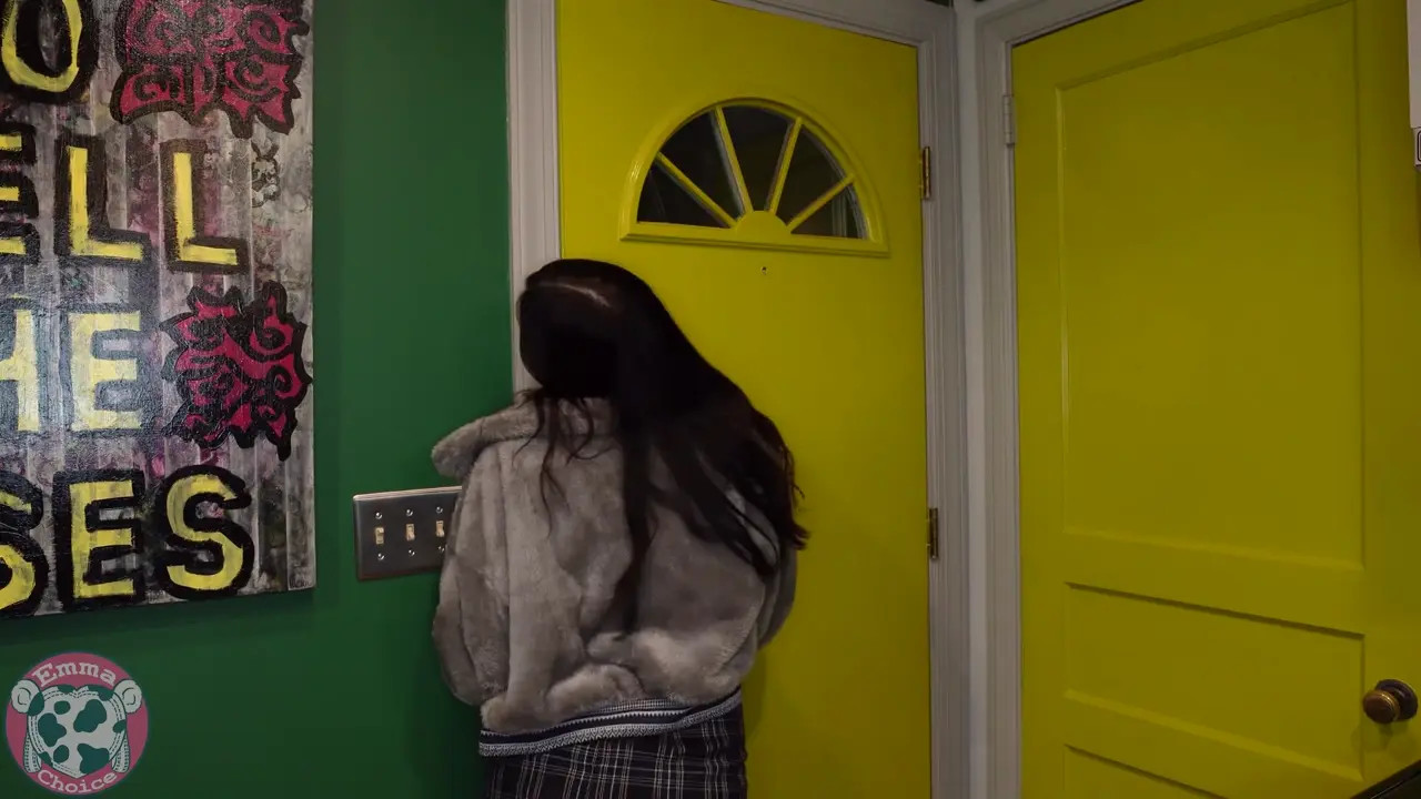 Emmachoice Nails Herself With A Dildo - ePornLeak