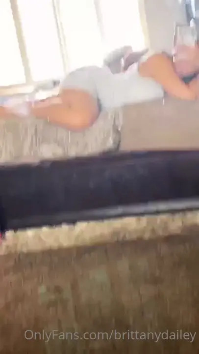 Brittanydailey Makes Her Ass Jiggle