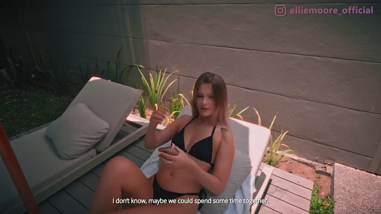 Ellie Moore Fucks By The Pool