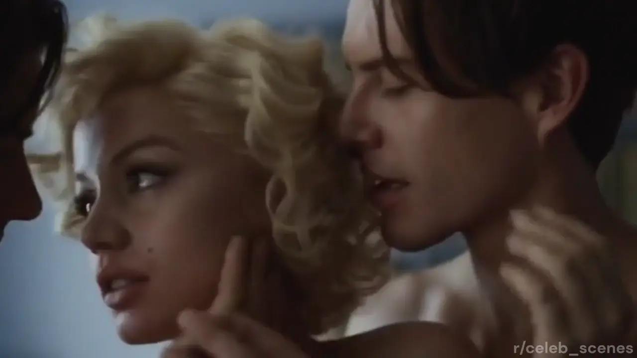 Ana De Armas Joins A Threesome